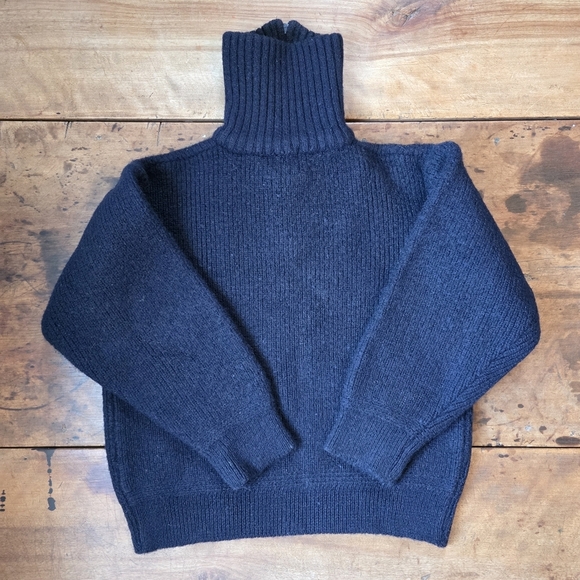 Rhode Island 100% Pure New Wool Sweater – Kids/Unisex Size L – Navy Blue - Picture 5 of 7